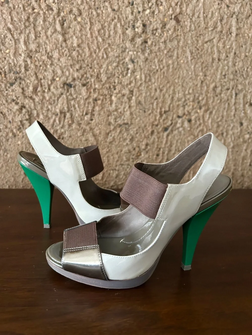 BCBGMAXAZRIA Colorblock Patent Leather High Heel Sandals Size 6